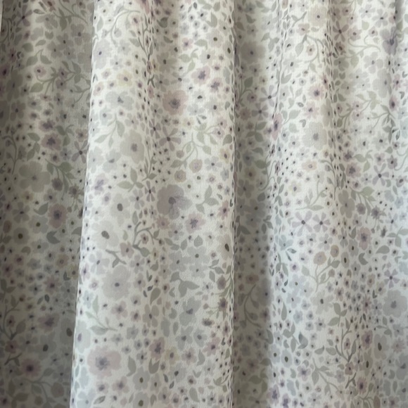 Aritzia chiffon skirt - Picture 4 of 6